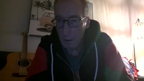 Snapshot of caressluving chatting on 02.05.26 Caressluving online show from 02.05.26