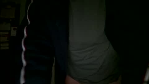 Snapshot of caressluving chatting on 03.19.26 Caressluving online show from 03.19.26