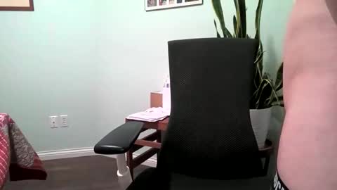 Snapshot of caressluving chatting on 03.29.26 Caressluving online show from 03.29.26