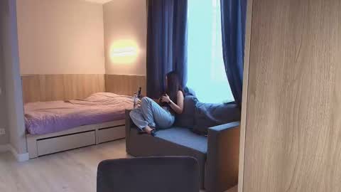 caressyourself online show from 11.20.25