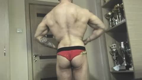 Snapshot of carin_the_body chatting on 06.20.26 Laz online show from 06.20.26