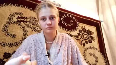 Snapshot of carissaalderson chatting on 04.23.26 Kira online show from 04.23.26