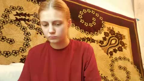 Snapshot of carissaalderson chatting on 06.08.26 Kira online show from 06.08.26