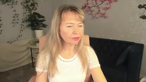 Carla Vogue online show from 11.15.25