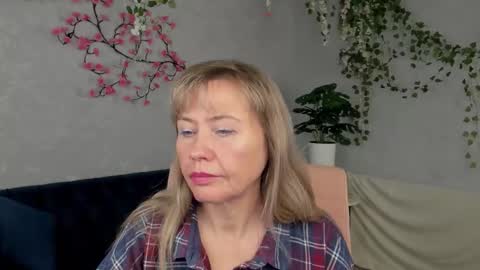 Carla Vogue online show from 11.19.25