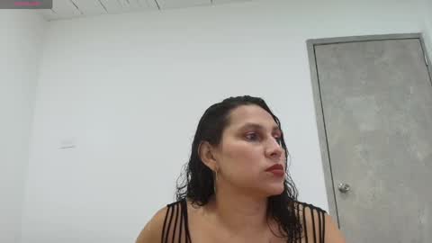 Snapshot of carlaantonellii chatting on 04.23.26 carlaantonellii online show from 04.23.26
