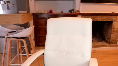 Carla Connor online show from 01.25.25