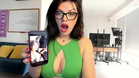 Carla Connor online show from 03.02.25