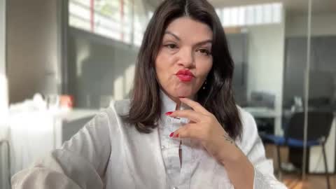 Carla Connor online show from 10.14.25