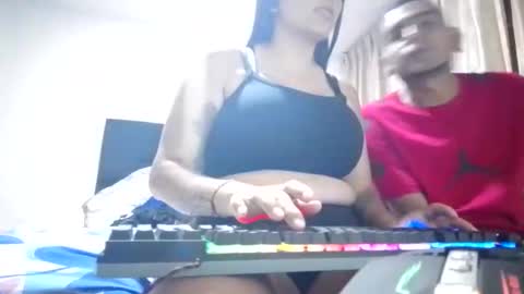 Snapshot of carlandelli1 chatting on 11.01.25 carlandelli1 online show from 11.01.25