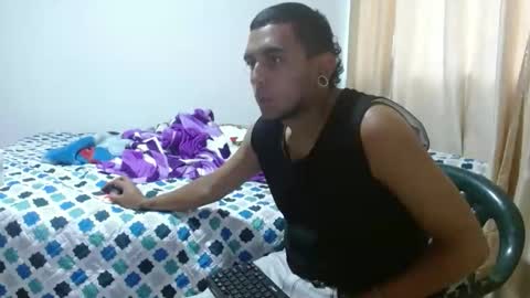 Snapshot of carlandelli1 chatting on 11.13.25 carlandelli1 online show from 11.13.25