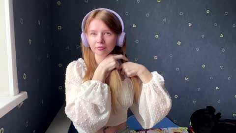 Kaayy  Its my first day here  online show from 04.01.26