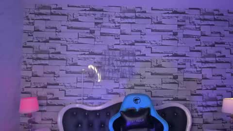 CARLYE   online show from 12.24.24