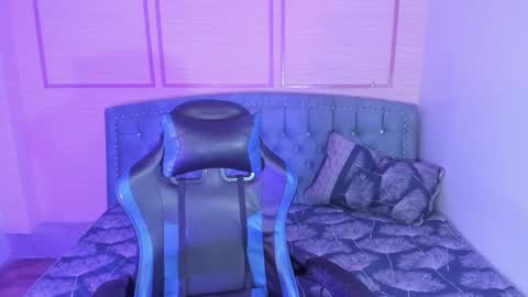 CARLYE   online show from 01.15.25