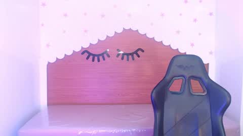 CARLYE   online show from 11.28.25