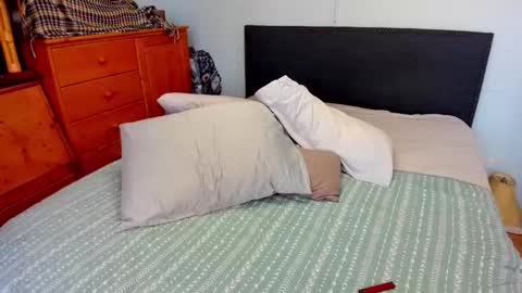 Carlie online show from 11.16.25