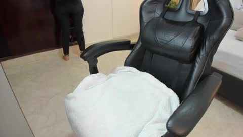 C A R L I N A online show from 11.20.25