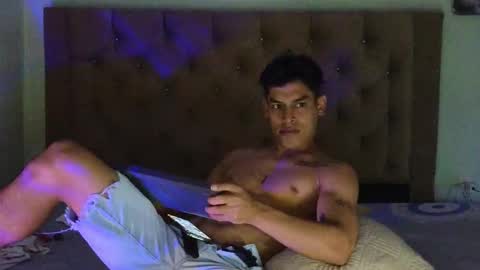 Snapshot of carloshero69 chatting on 11.25.25 carloshero69 online show from 11.25.25