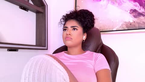 Carly Monroe  online show from 11.01.25