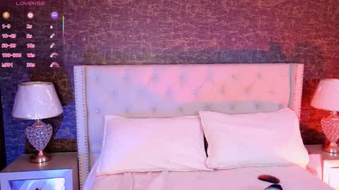 Carly Monroe  online show from 11.07.25