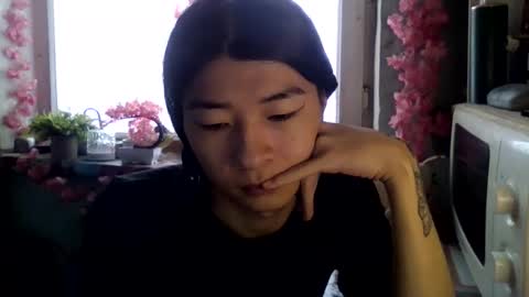 CarlyJoy online show from 12.14.25