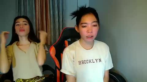 Snapshot of carmelasexmachinex chatting on 01.16.25 carmela online show from 01.16.25