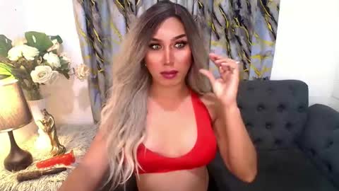Snapshot of carmella_romance chatting on 02.18.26 Carmella online show from 02.18.26