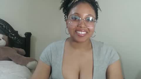 CARAMEL xoxo online show from 03.30.26