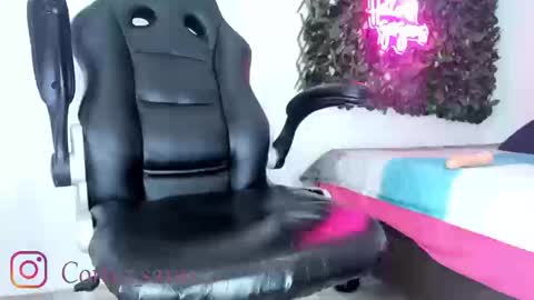 Snapshot of carmenn_leonn chatting on 09.09.25 Sara Cortez online show from 09.09.25