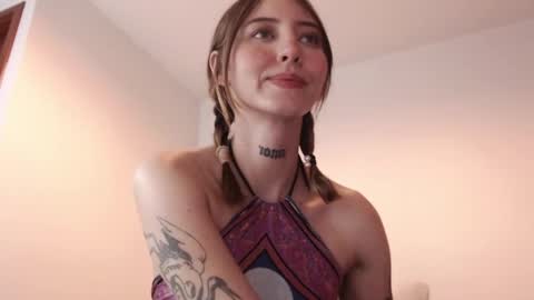 carmennrusso online show from 01.31.25