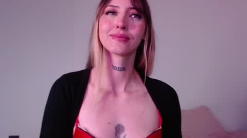 Snapshot of carmennrusso chatting on 07.27.26 carmennrusso online show from 07.27.26