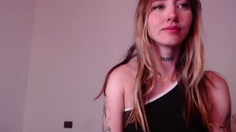 Snapshot of carmennrusso chatting on 07.30.26 carmennrusso online show from 07.30.26