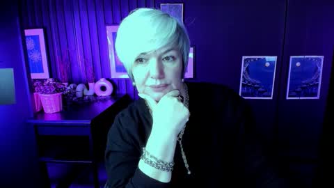 Carmen online show from 11.29.25