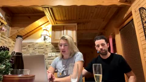 Snapshot of carnavaldevenice chatting on 12.31.24 carnavaldevenice online show from 12.31.24