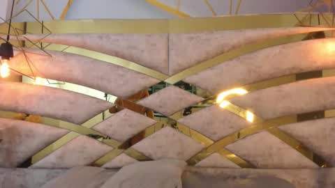 caro_giraldo_ online show from 10.29.25