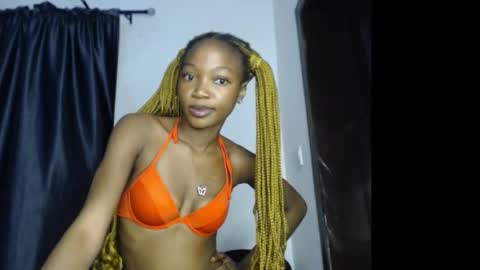 Snapshot of carobaby8 chatting on 11.08.25 caroline online show from 11.08.25