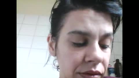 Snapshot of caroisback chatting on 09.17.25 caroisback online show from 09.17.25