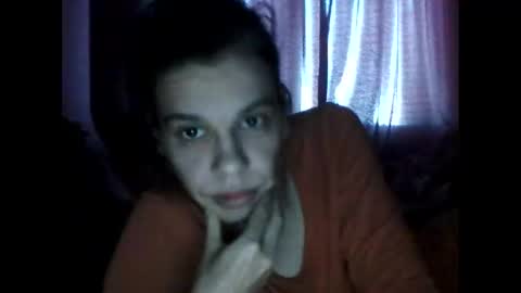 Snapshot of caroisback chatting on 09.23.25 caroisback online show from 09.23.25