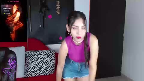 Snapshot of carolaine69_ chatting on 09.24.25 Caroline online show from 09.24.25