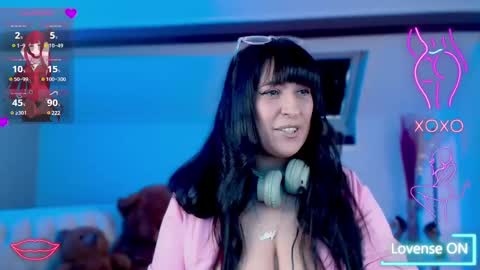 Snapshot of carolak chatting on 01.03.25 CarolaK online show from 01.03.25