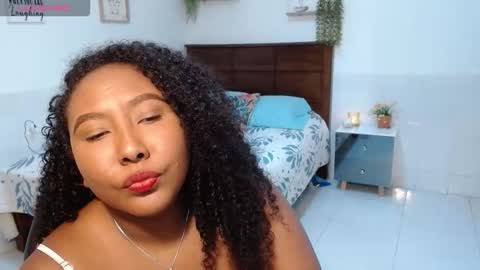 Snapshot of caroldelatorre chatting on 10.23.25 Carol de la torre online show from 10.23.25
