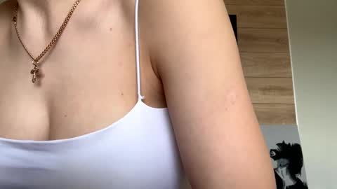 Lisa online show from 04.08.26