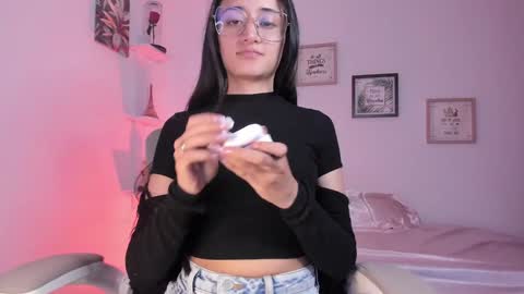 Caroline online show from 02.07.25