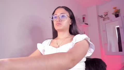 Caroline online show from 09.15.25