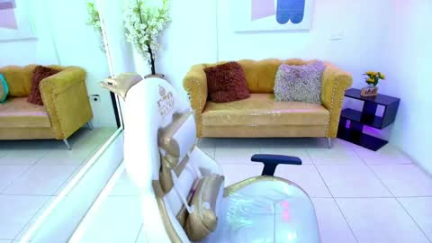 CAROLINA.  online show from 04.18.26