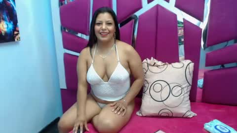 carolina suarez online show from 04.21.26
