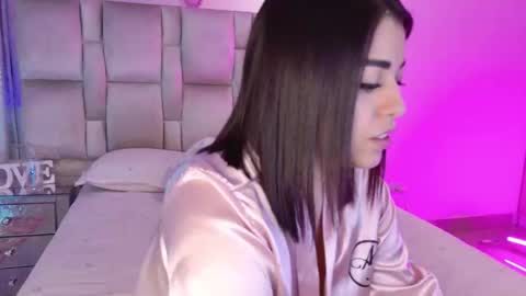 caroline online show from 11.30.25