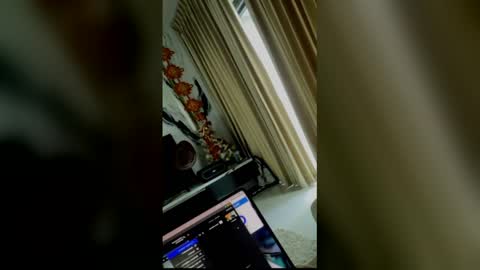 caroline_333 online show from 03.06.26