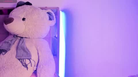 caroline 3 online show from 10.01.25