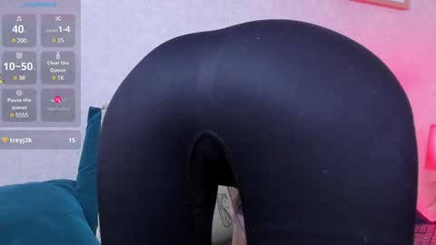  Caroline  online show from 01.23.25